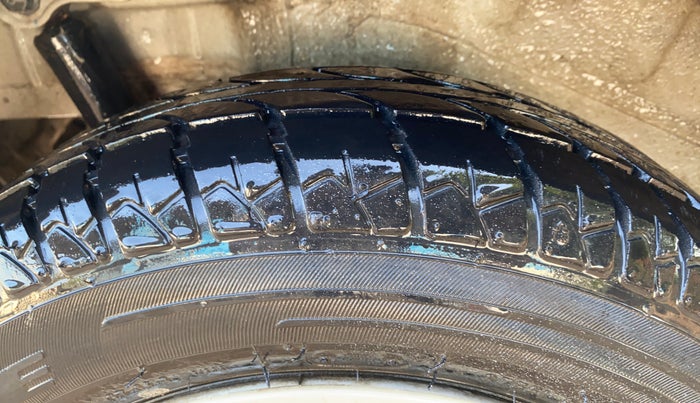 2015 Maruti Wagon R 1.0 LXI, Petrol, Manual, 45,047 km, Right Rear Tyre Tread