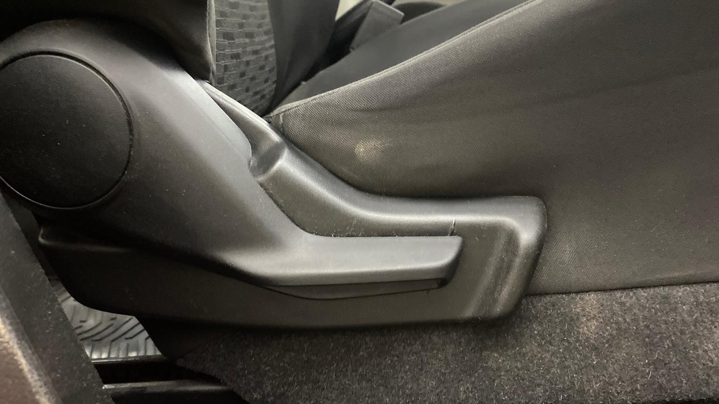 2017 Maruti IGNIS DELTA 1.2 AMT, Petrol, Automatic, 49,281 km, Driver Side Adjustment Panel