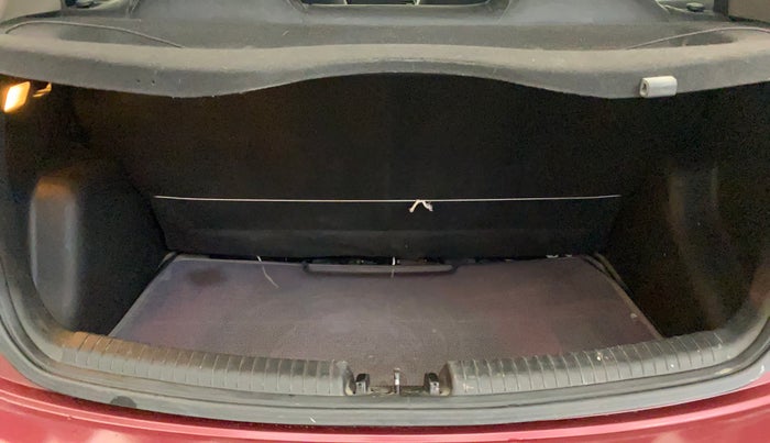 2014 Hyundai Grand i10 SPORTZ 1.2 KAPPA VTVT, Petrol, Manual, 33,293 km, Boot Inside