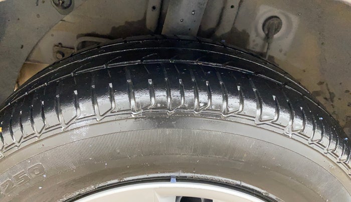 2018 Hyundai Elite i20 MAGNA EXECUTIVE 1.2, Petrol, Manual, 37,331 km, Right Rear Tyre Tread