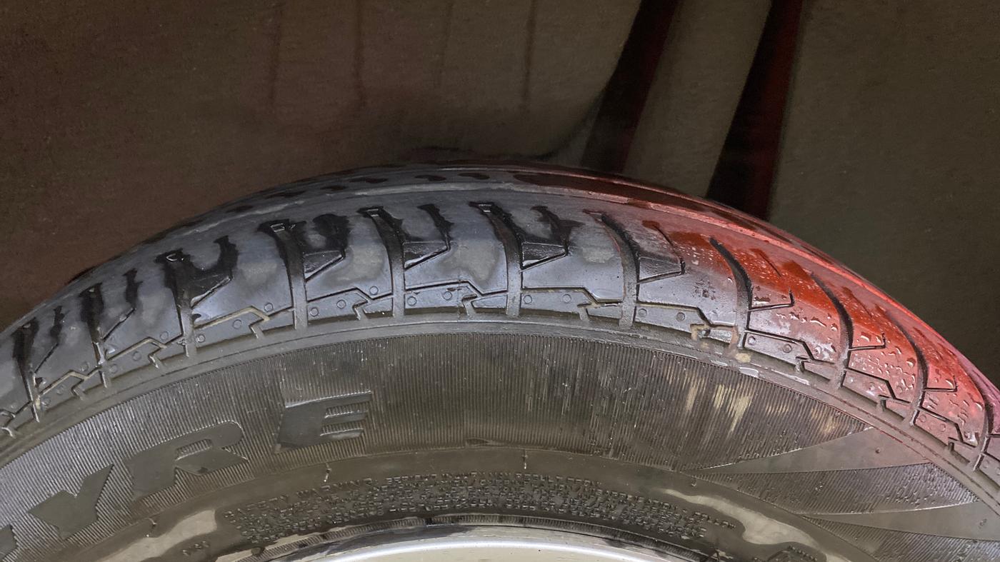 2020 Maruti Swift VXI, Petrol, Manual, 39,691 km, Left Rear Tyre Tread