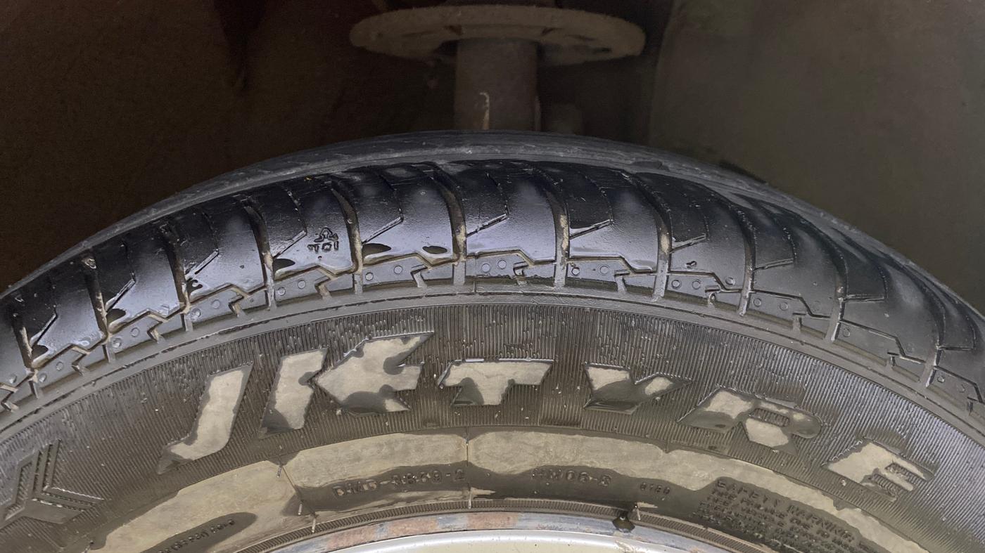 2020 Maruti Swift VXI, Petrol, Manual, 39,691 km, Right Front Tyre Tread