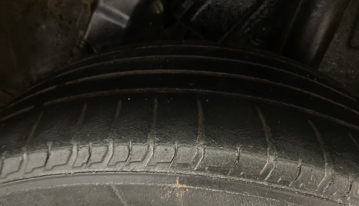 2022 Hyundai VENUE SX 1.0 (O) TURBO IMT, Petrol, Manual, 32,769 km, Left Rear Tyre Tread