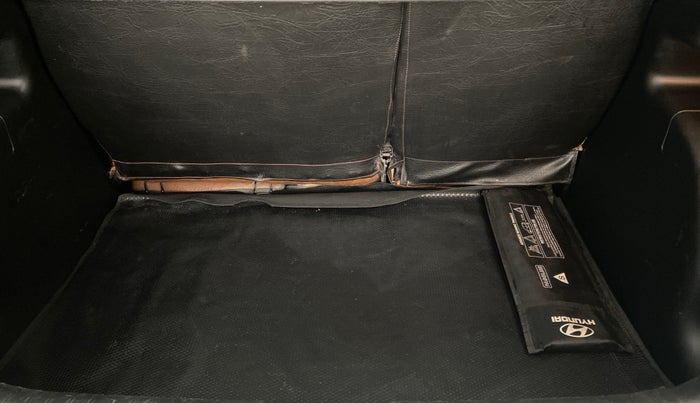 2022 Hyundai VENUE SX 1.0 (O) TURBO IMT, Petrol, Manual, 32,769 km, Boot Inside