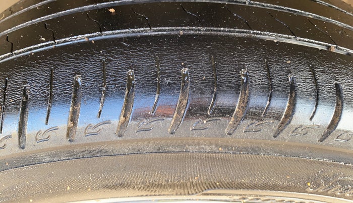 2020 Maruti Vitara Brezza VXI, Petrol, Manual, 55,333 km, Right Front Tyre Tread