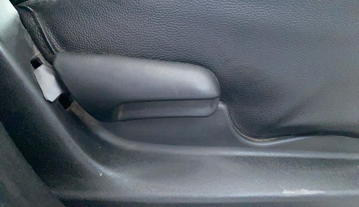 2020 Maruti Vitara Brezza VXI, Petrol, Manual, 55,333 km, Driver Side Adjustment Panel