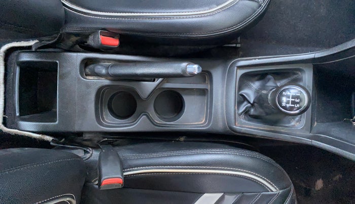 2020 Maruti Vitara Brezza VXI, Petrol, Manual, 55,333 km, Gear Lever