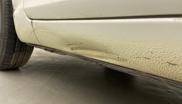 2012 Maruti Swift LXI, Petrol, Manual, 41,110 km, Left running board - Slightly dented