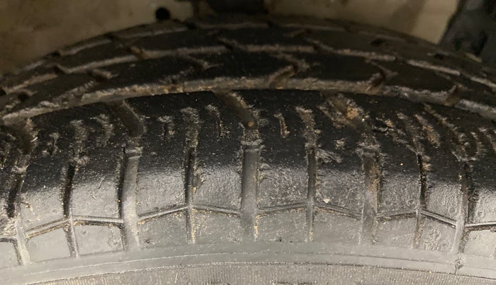 2012 Maruti Swift LXI, Petrol, Manual, 41,110 km, Right Front Tyre Tread