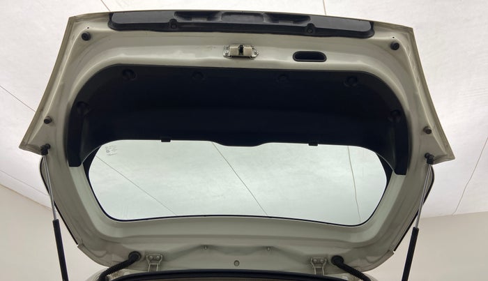 2012 Maruti Swift LXI, Petrol, Manual, 41,110 km, Boot Door Open