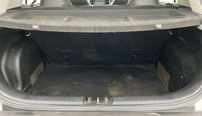2023 Hyundai VENUE S 1.2, Petrol, Manual, 62,182 km, Boot Inside