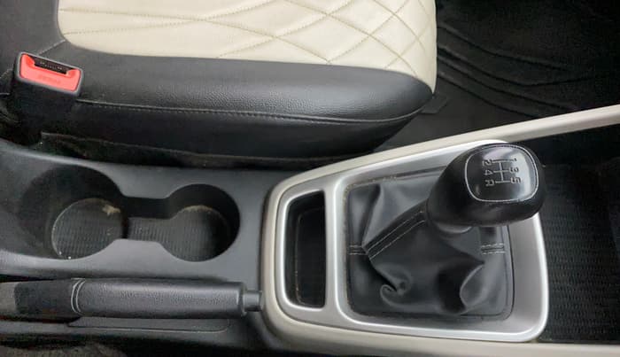 2023 Hyundai VENUE S 1.2, Petrol, Manual, 62,182 km, Gear Lever