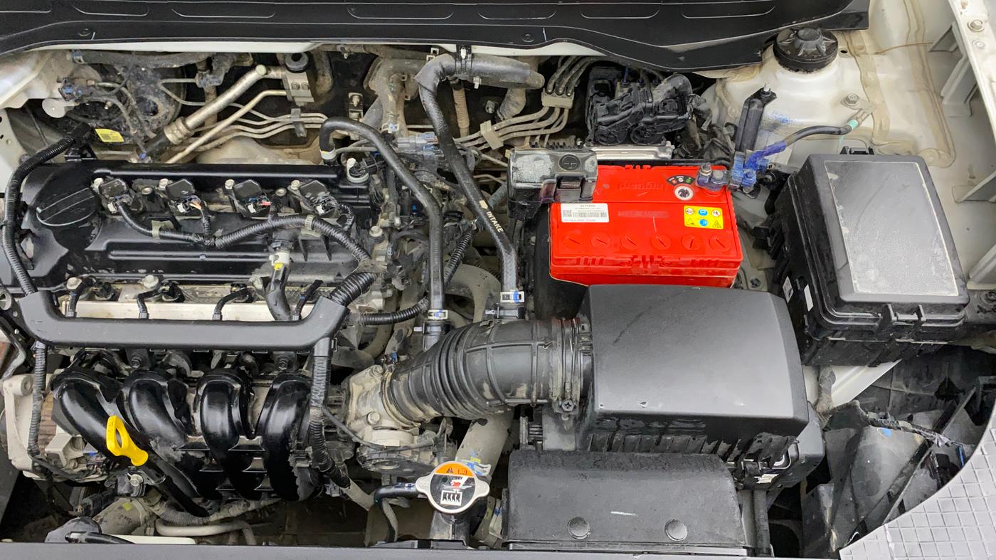 2023 Hyundai VENUE S 1.2, Petrol, Manual, 62,182 km, Engine View - Left