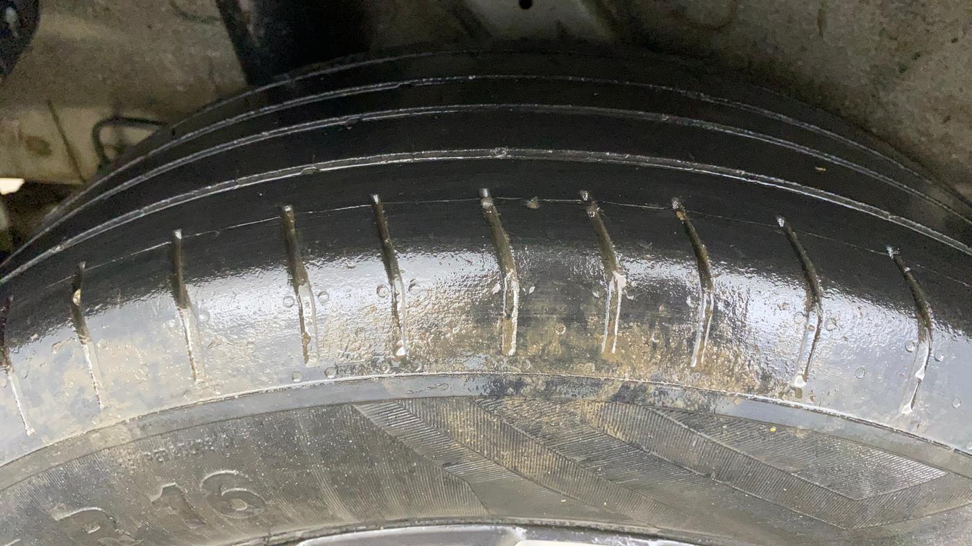 2023 Hyundai VENUE S 1.2, Petrol, Manual, 62,182 km, Right Rear Tyre Tread