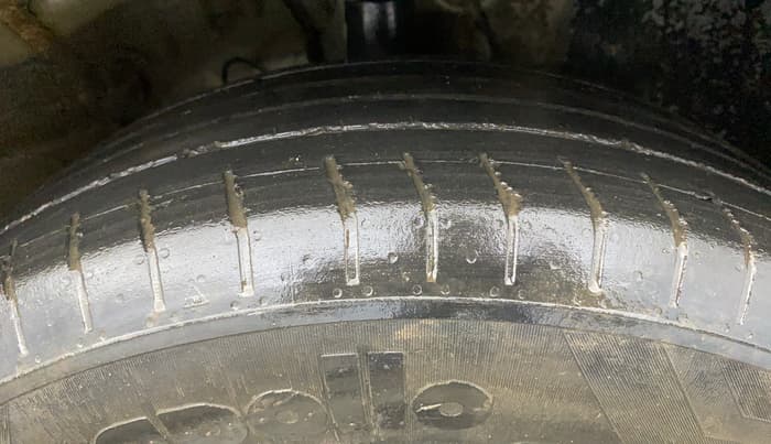 2023 Hyundai VENUE S 1.2, Petrol, Manual, 62,182 km, Right Front Tyre Tread