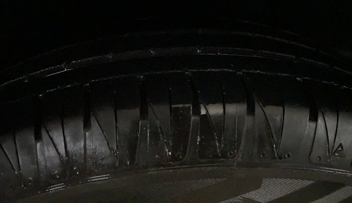 2022 KIA SONET HTK 1.2, Petrol, Manual, 18,983 km, Right Rear Tyre Tread