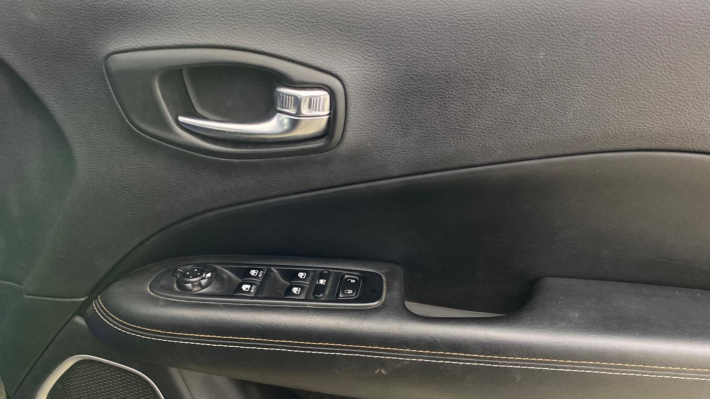 2019 Jeep Compass SPORT PLUS 1.4 PETROL, Petrol, Manual, 13,766 km, Driver Side Door Panels Control