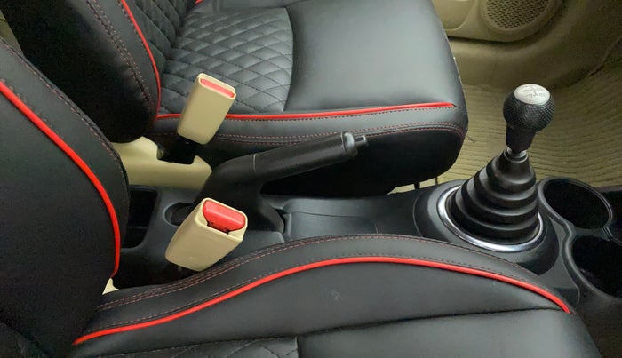 2014 Honda Brio VX MT, Petrol, Manual, 66,024 km, Gear Lever