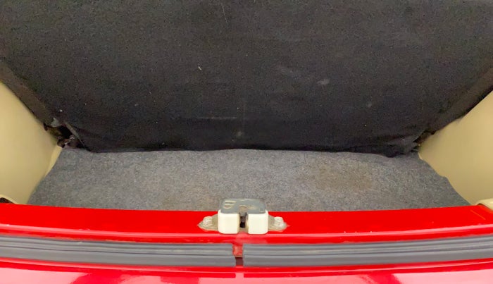 2014 Honda Brio VX MT, Petrol, Manual, 66,024 km, Boot Inside