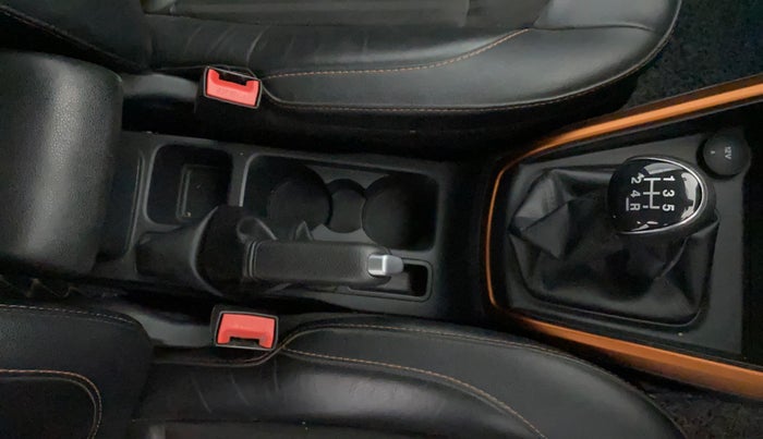 2020 Ford Ecosport TITANIUM 1.5 SPORTS(SUNROOF) PETROL, Petrol, Manual, 27,330 km, Gear Lever