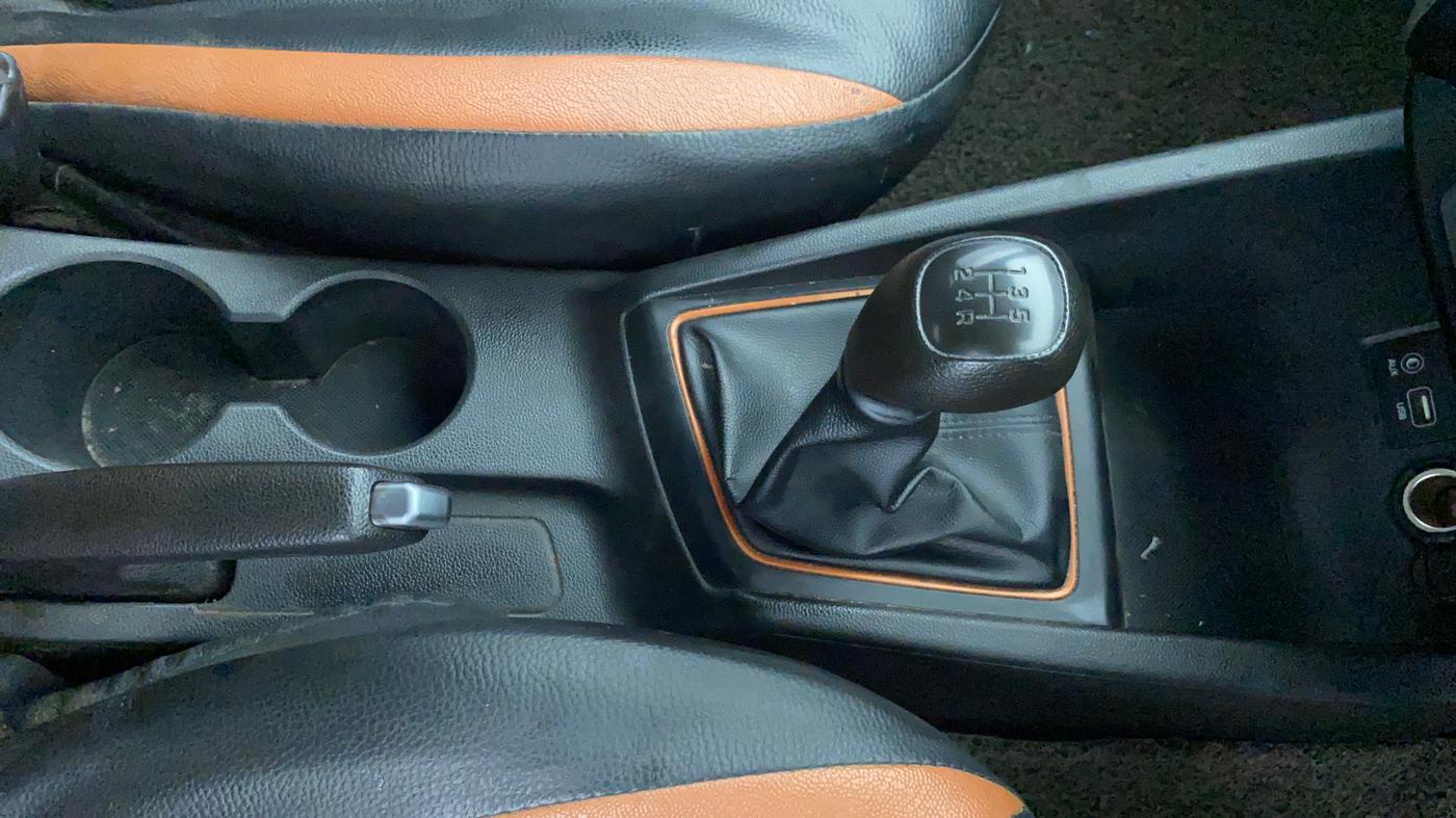 2016 Hyundai i20 Active 1.2 S, Petrol, Manual, 59,577 km, Gear Lever