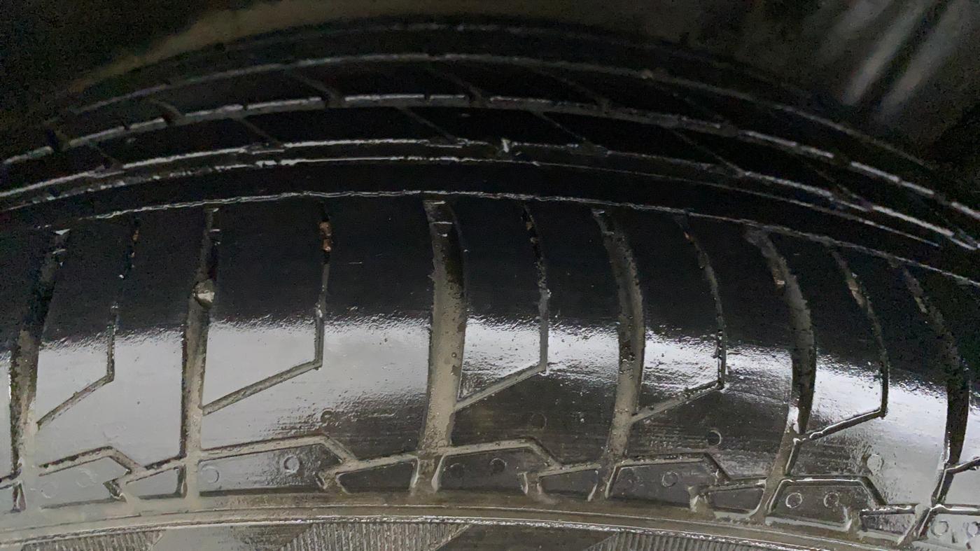 2021 Maruti S Cross ZETA SHVS PETROL, Petrol, Manual, 29,566 km, Right Rear Tyre Tread