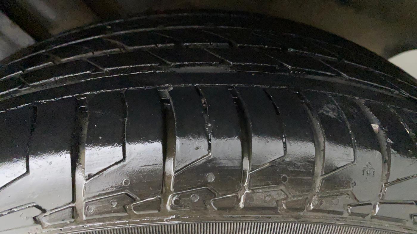 2021 Maruti S Cross ZETA SHVS PETROL, Petrol, Manual, 29,566 km, Left Rear Tyre Tread
