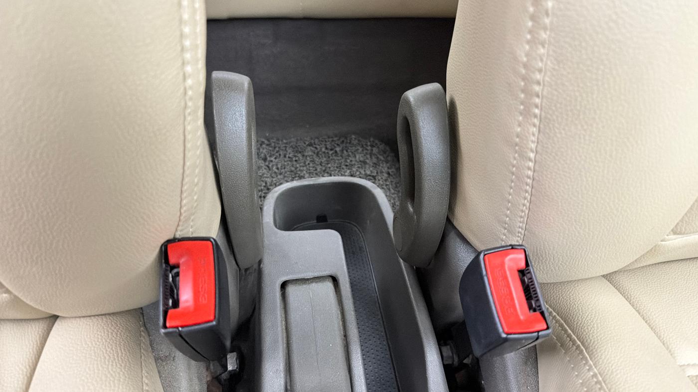 2015 Hyundai i10 MAGNA 1.1, Petrol, Manual, 21,649 km, Driver Side Adjustment Panel