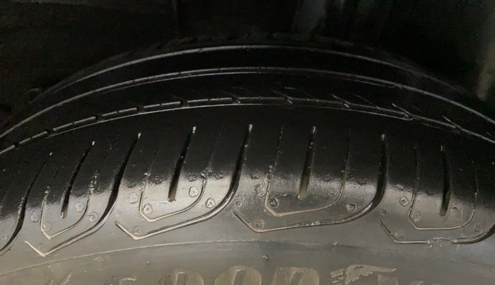 2021 Tata ALTROZ XZ PLUS PETROL DARK EDITION, Petrol, Manual, 36,554 km, Left Rear Tyre Tread