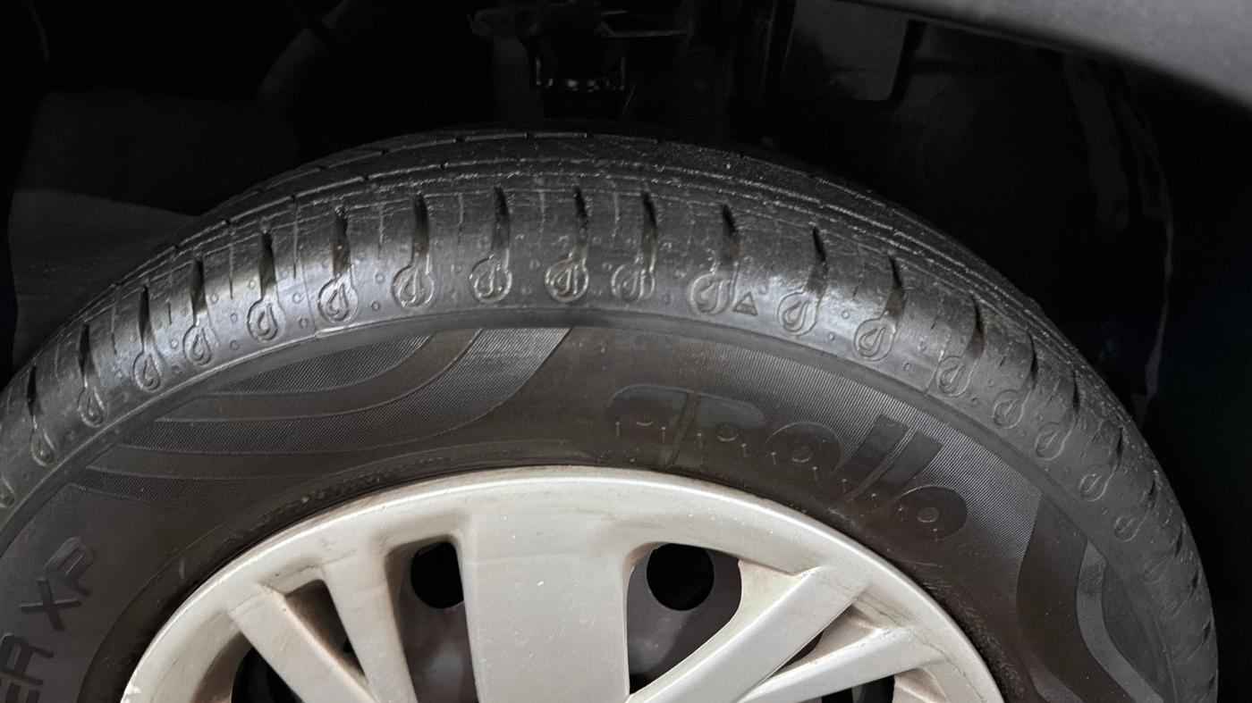 2020 Renault Kwid RXL, Petrol, Manual, 35,466 km, Right Front Tyre Tread