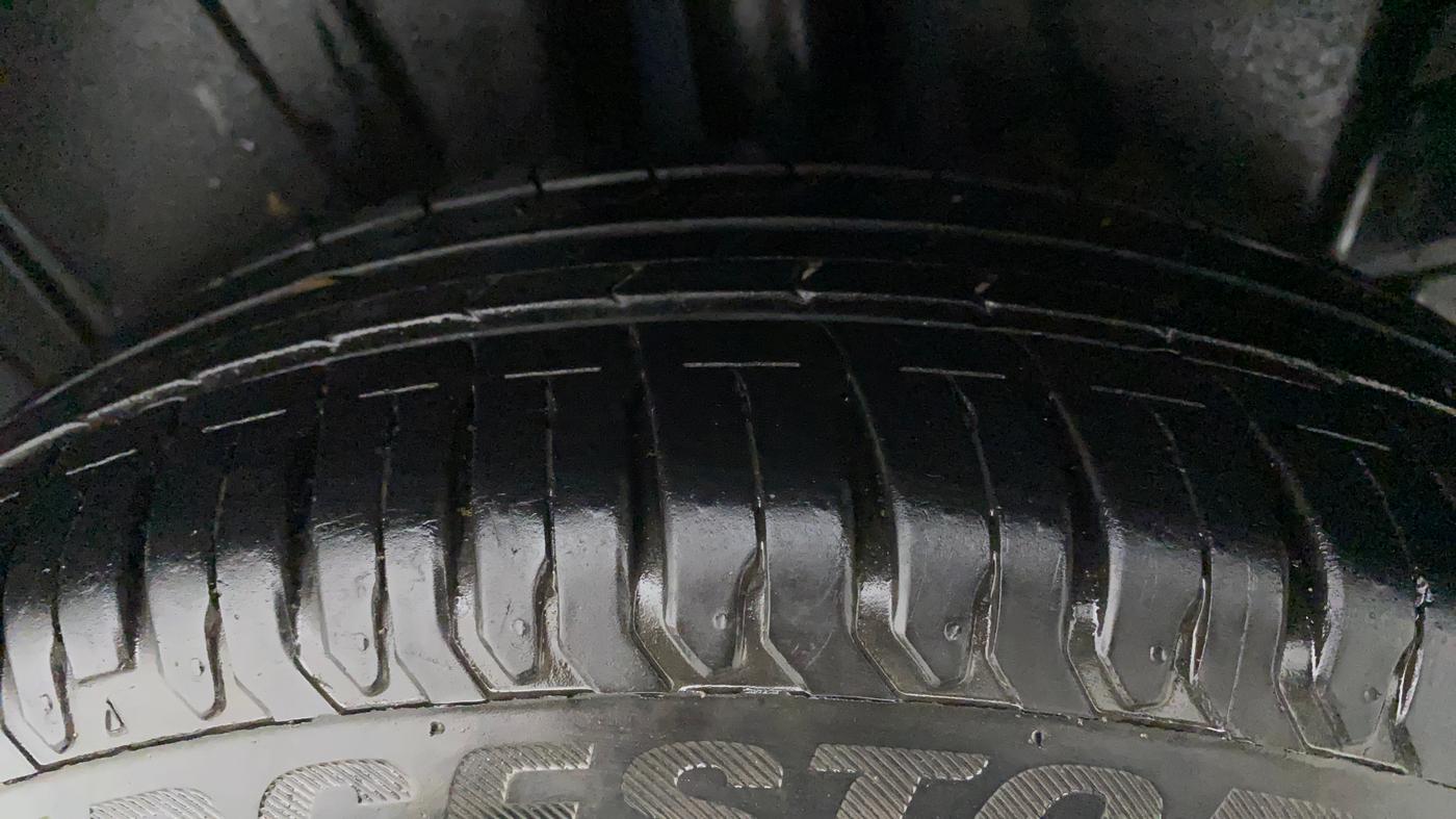 2021 Maruti XL6 ALPHA AT, Petrol, Automatic, 20,534 km, Left Rear Tyre Tread