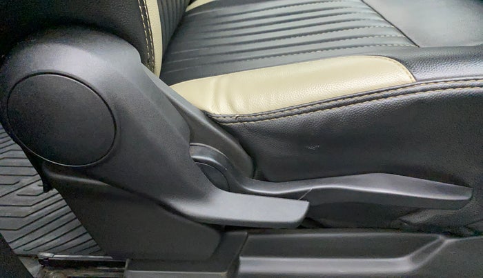 2021 Maruti XL6 ALPHA AT, Petrol, Automatic, 20,534 km, Driver Side Adjustment Panel