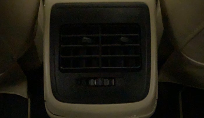 2018 Maruti Dzire VXI AMT, Petrol, Automatic, 24,209 km, Rear AC Vents