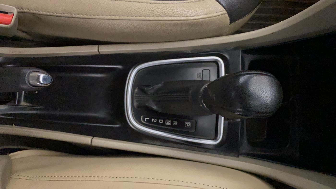 2018 Maruti Ciaz ZETA 1.4  AT PETROL, Petrol, Automatic, 72,833 km, Gear Lever