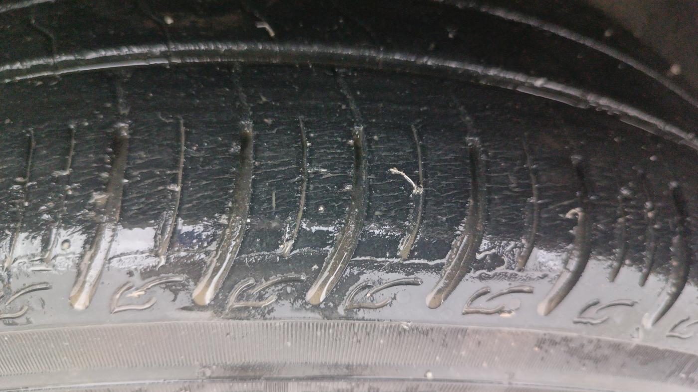 2019 Tata Tiago XZA PETROL, Petrol, Automatic, 31,033 km, Left Front Tyre Tread