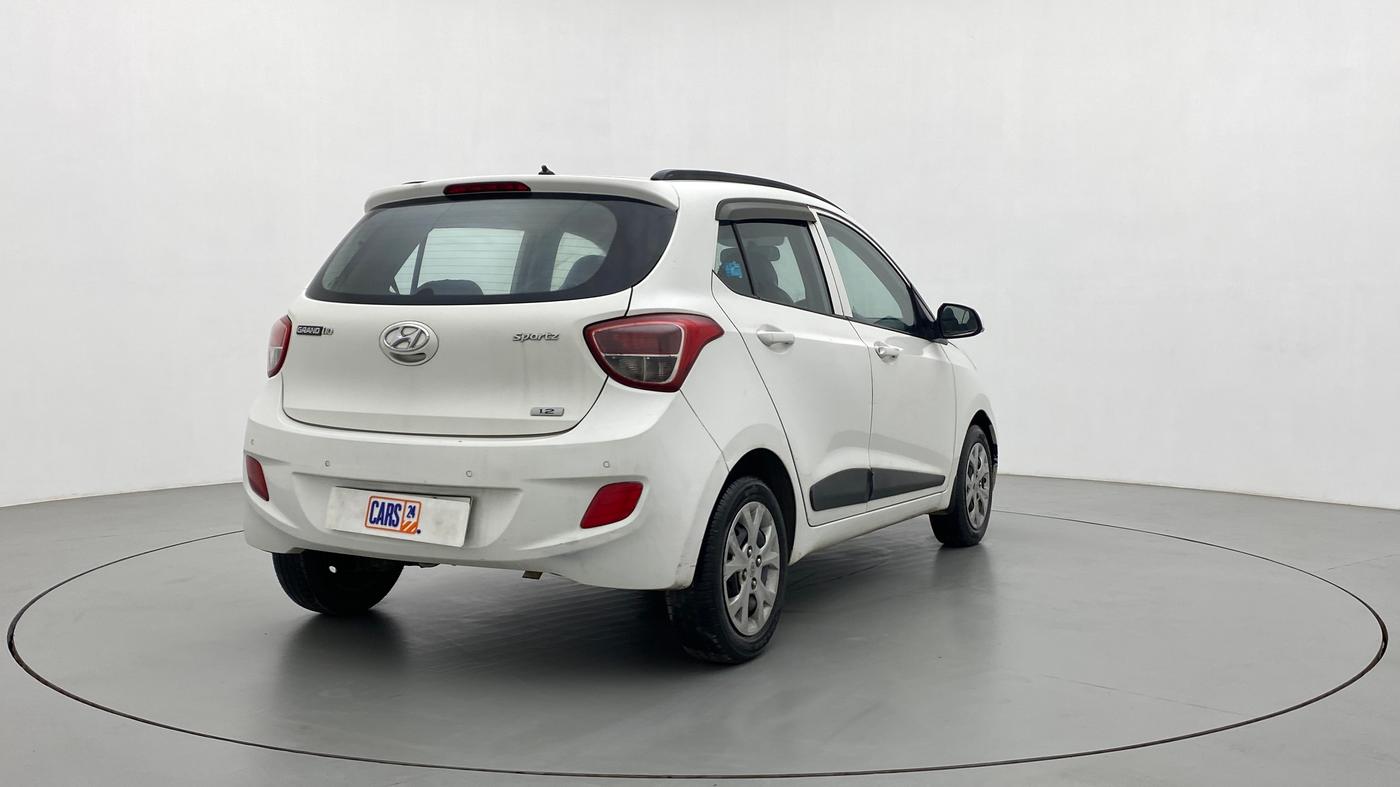 2016 Hyundai Grand i10 SPORTZ 1.2 KAPPA VTVT, Petrol, Manual, 74,335 km, Right Back Diagonal