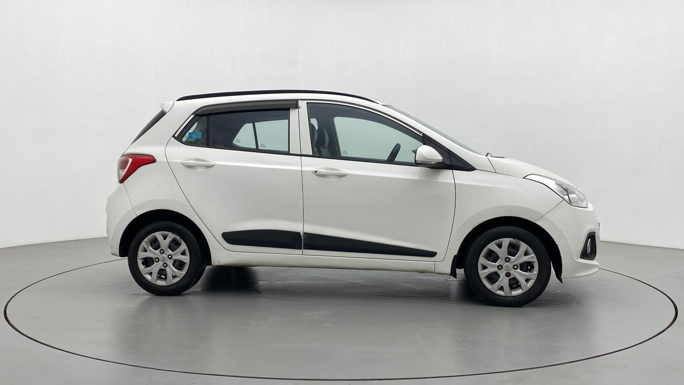 2016 Hyundai Grand i10 SPORTZ 1.2 KAPPA VTVT, Petrol, Manual, 74,335 km, Right Side View