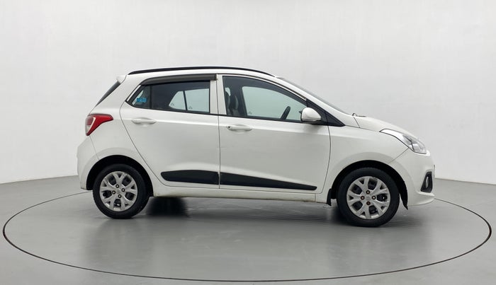 2016 Hyundai Grand i10 SPORTZ 1.2 KAPPA VTVT, Petrol, Manual, 74,335 km, Right Side View