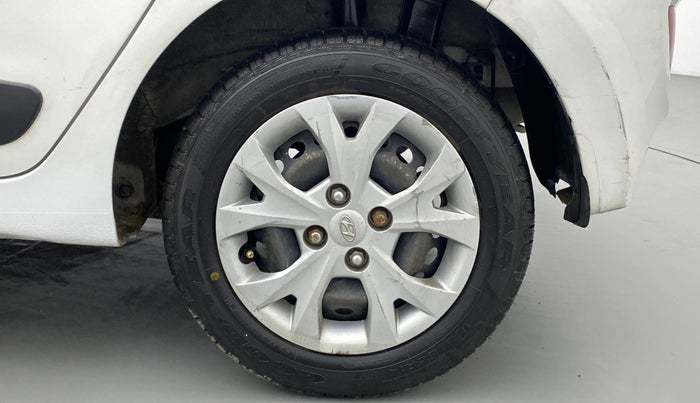 2016 Hyundai Grand i10 SPORTZ 1.2 KAPPA VTVT, Petrol, Manual, 74,335 km, Left Rear Wheel
