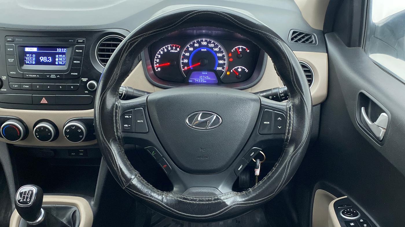 2016 Hyundai Grand i10 SPORTZ 1.2 KAPPA VTVT, Petrol, Manual, 74,335 km, Steering Wheel Close Up