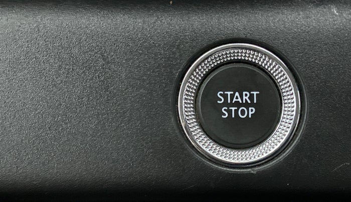 2022 Renault TRIBER RXZ AMT, Petrol, Automatic, 7,177 km, Keyless Start/ Stop Button