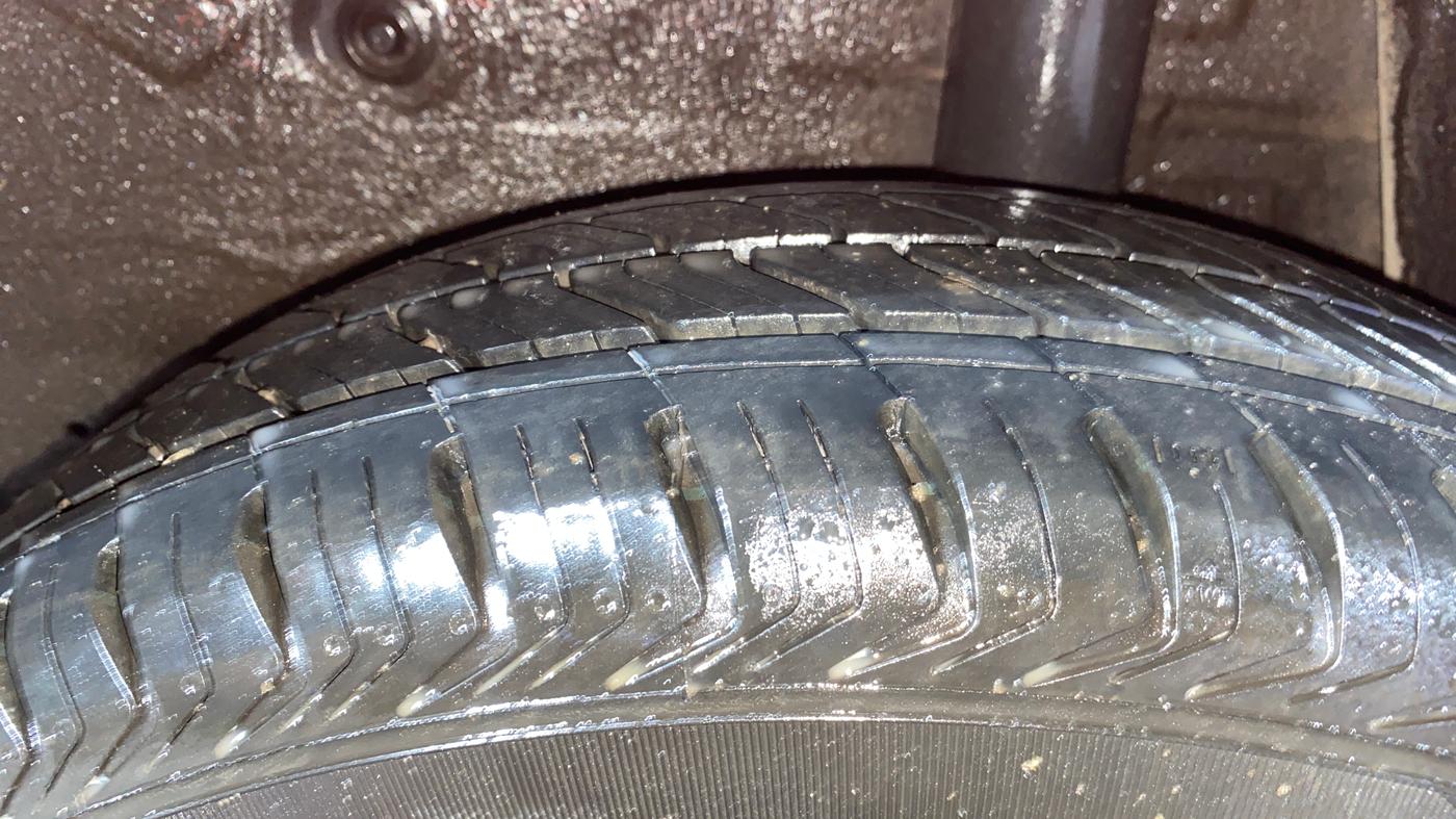 2016 Maruti Celerio VXI, Petrol, Manual, 43,180 km, Left Rear Tyre Tread