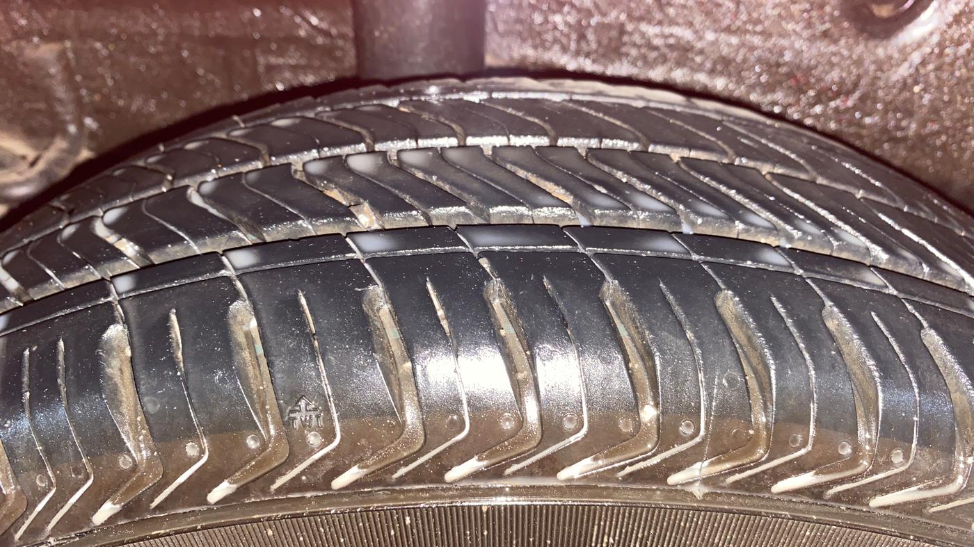 2016 Maruti Celerio VXI, Petrol, Manual, 43,180 km, Right Rear Tyre Tread