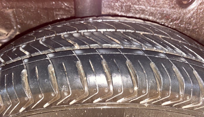 2016 Maruti Celerio VXI, Petrol, Manual, 43,180 km, Right Rear Tyre Tread