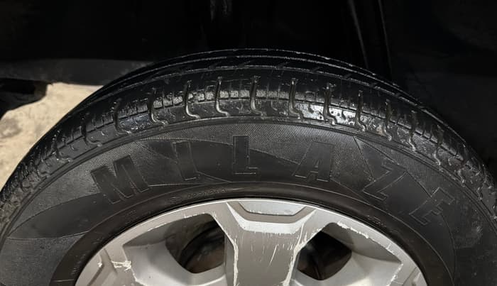 2017 Renault Kwid CLIMBER 1.0, Petrol, Manual, 36,557 km, Right Rear Tyre Tread