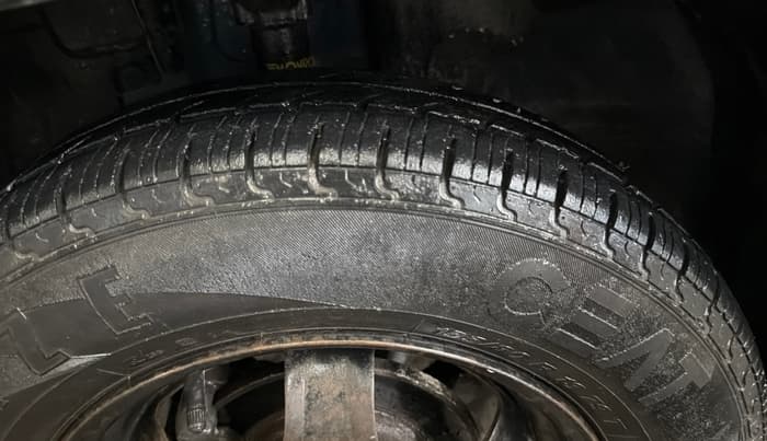 2017 Renault Kwid CLIMBER 1.0, Petrol, Manual, 36,557 km, Left Front Tyre Tread