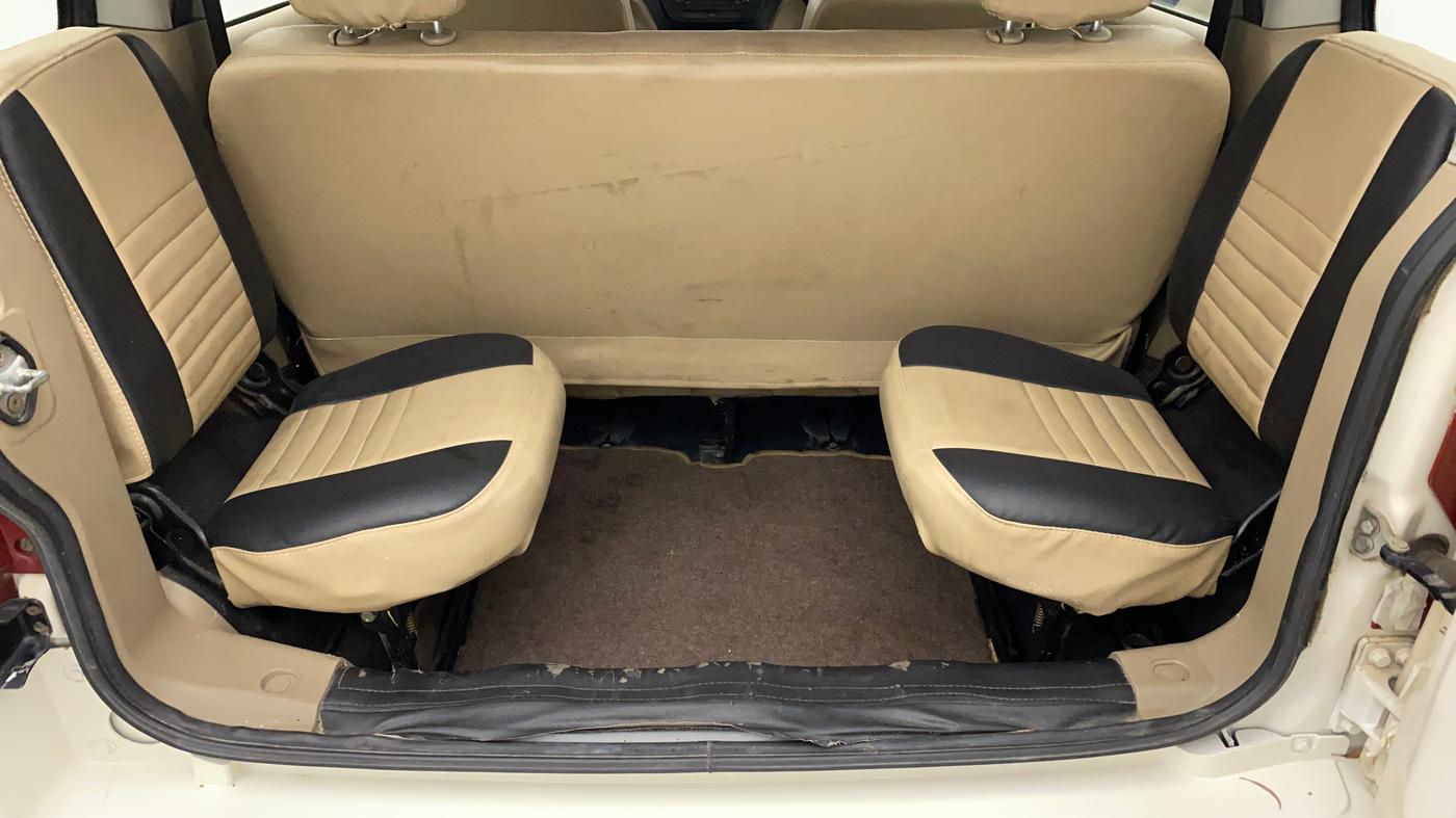 2018 Mahindra TUV300 T6 PLUS, Diesel, Manual, 94,814 km, Third Seat Row ( optional )