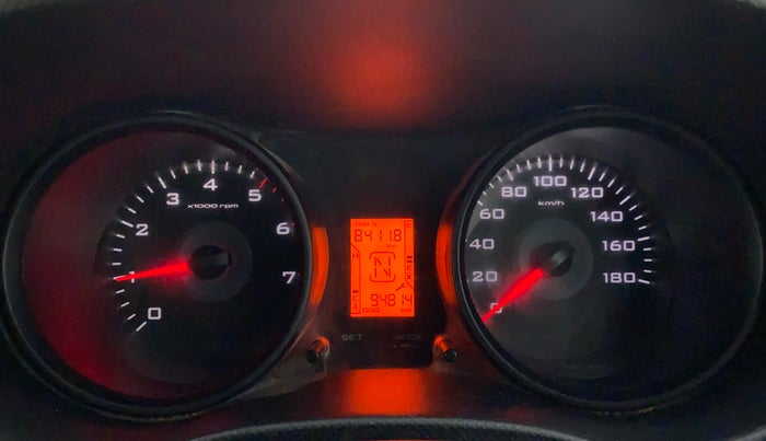 2018 Mahindra TUV300 T6 PLUS, Diesel, Manual, 94,814 km, Odometer Image