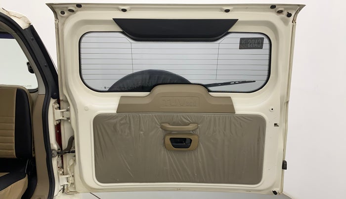 2018 Mahindra TUV300 T6 PLUS, Diesel, Manual, 94,814 km, Boot Door Open