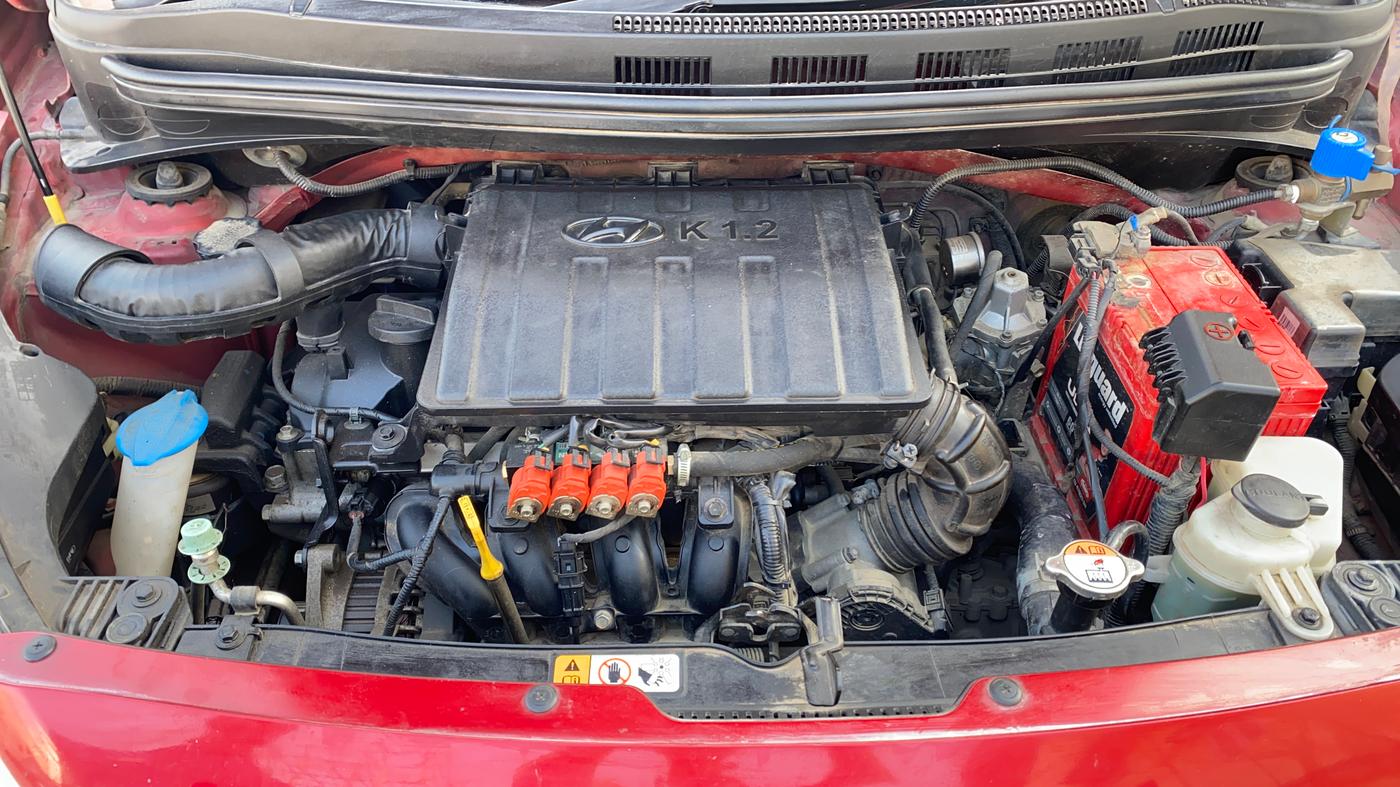 2018 Hyundai Grand i10 SPORTZ 1.2 KAPPA VTVT DUAL TONE, CNG, Manual, 65,571 km, Engine View